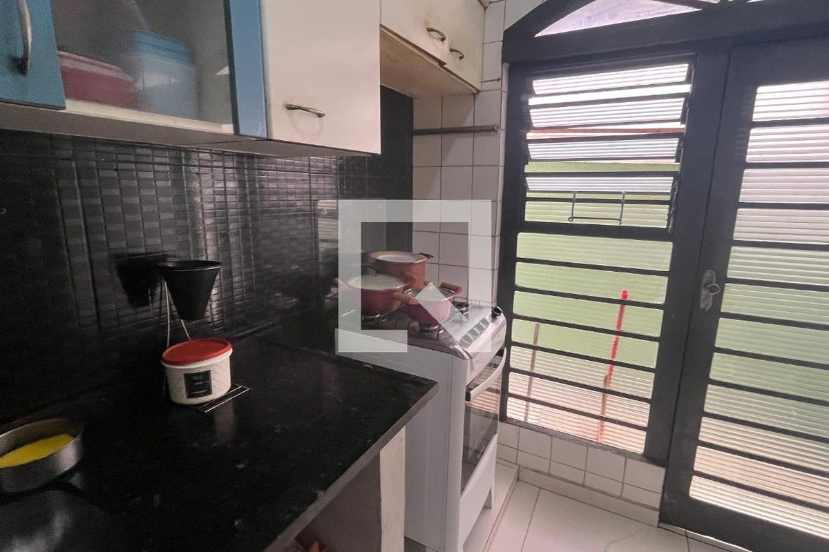 Casa à Venda - Jardim Flamboyant, 6 Quartos,  245 m2 em , Campinas - sp | SoloBR
