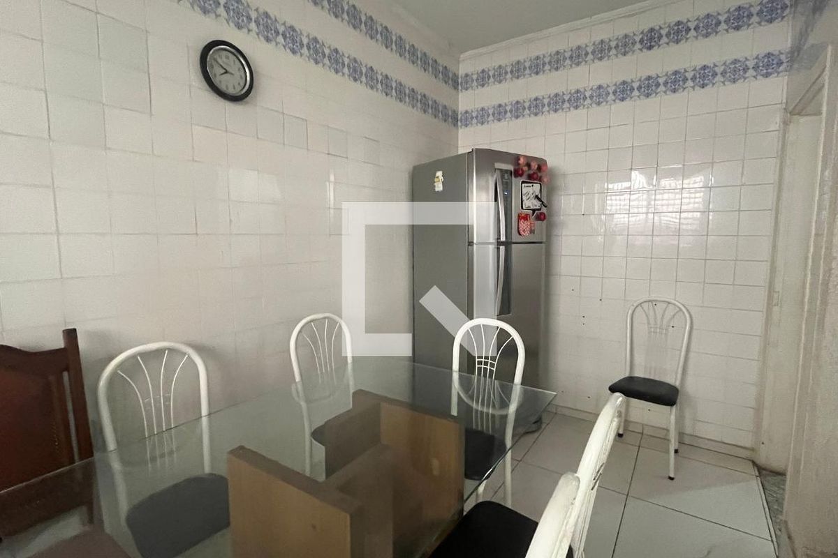 Casa à Venda - Jardim Flamboyant, 6 Quartos,  245 m2 em , Campinas - sp | SoloBR