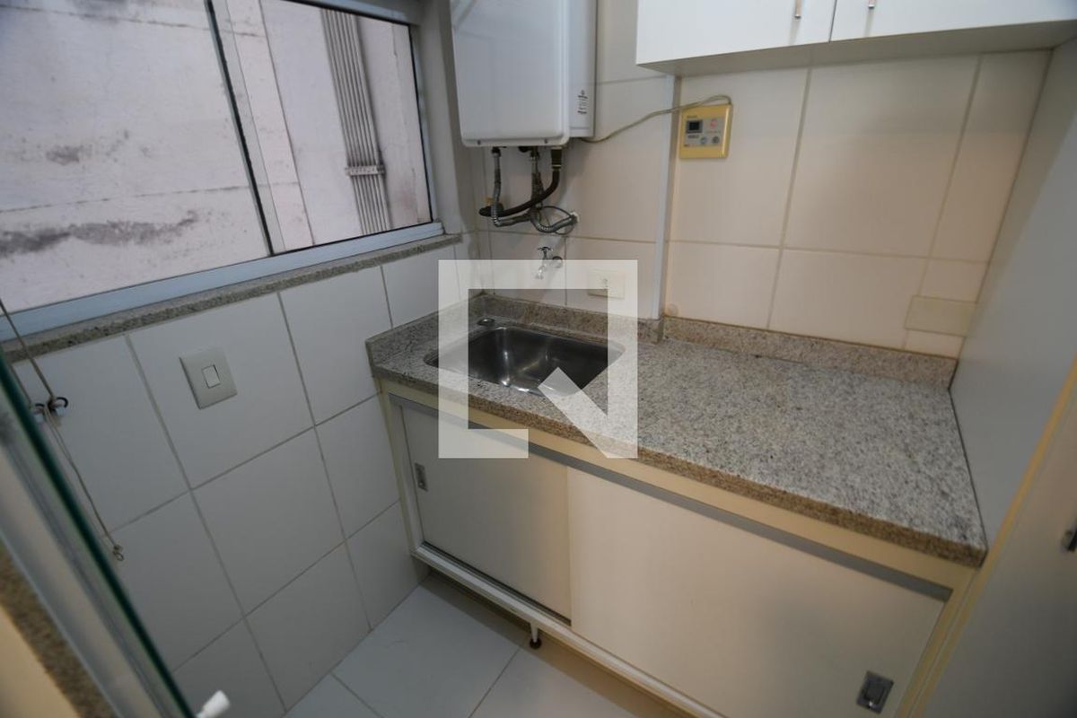 Apartamento à Venda - Cambuí, 2 Quartos,  60 m2 em , Campinas - sp | SoloBR