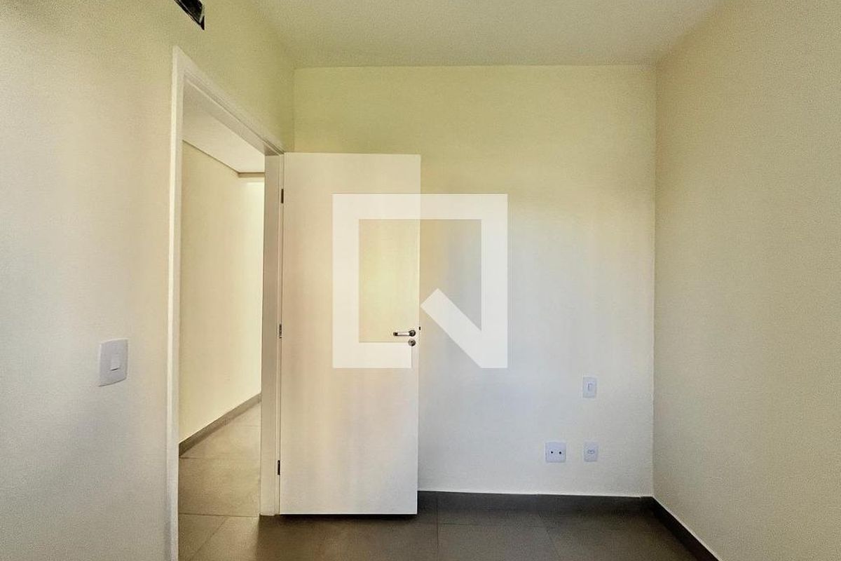 Apartamento à Venda - Mansões Santo Antônio, 3 Quartos,  76 m2 em , Campinas - sp | SoloBR