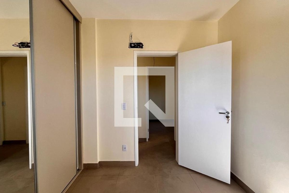 Apartamento à Venda - Mansões Santo Antônio, 3 Quartos,  76 m2 em , Campinas - sp | SoloBR