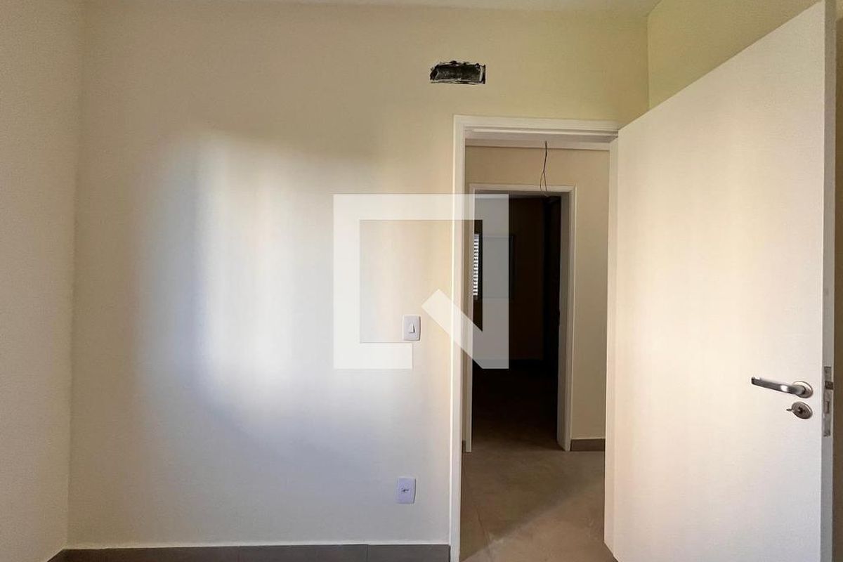Apartamento à Venda - Mansões Santo Antônio, 3 Quartos,  76 m2 em , Campinas - sp | SoloBR