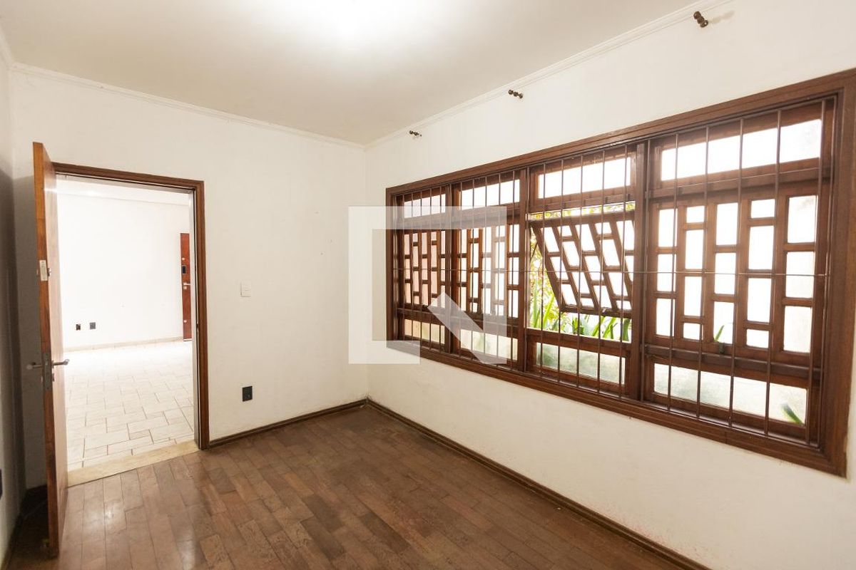 Casa à Venda - Jardim Chapadão, 4 Quartos,  180 m2 em , Campinas - sp | SoloBR