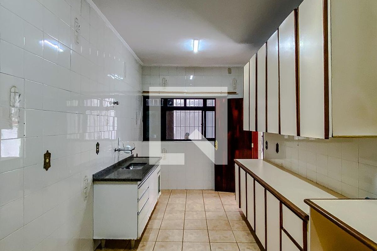 Casa, 2 quartos, 180 m² - Foto 40