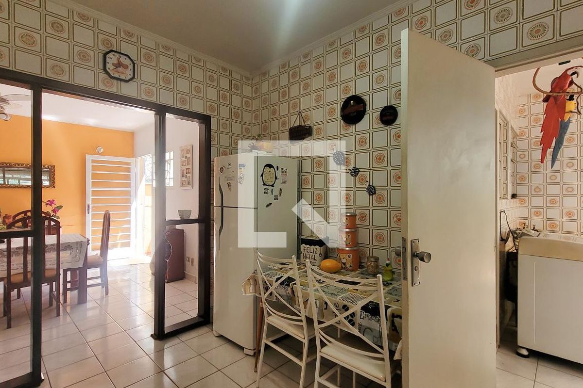 Casa à Venda - Barão Geraldo - Centro, 3 Quartos,  158 m2 em , Campinas - sp | SoloBR