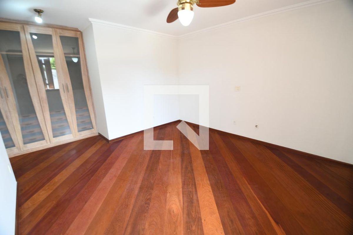 Casa à Venda - Lot. Alphaville Campinas, 4 Quartos,  604 m2 em , Campinas - sp | SoloBR