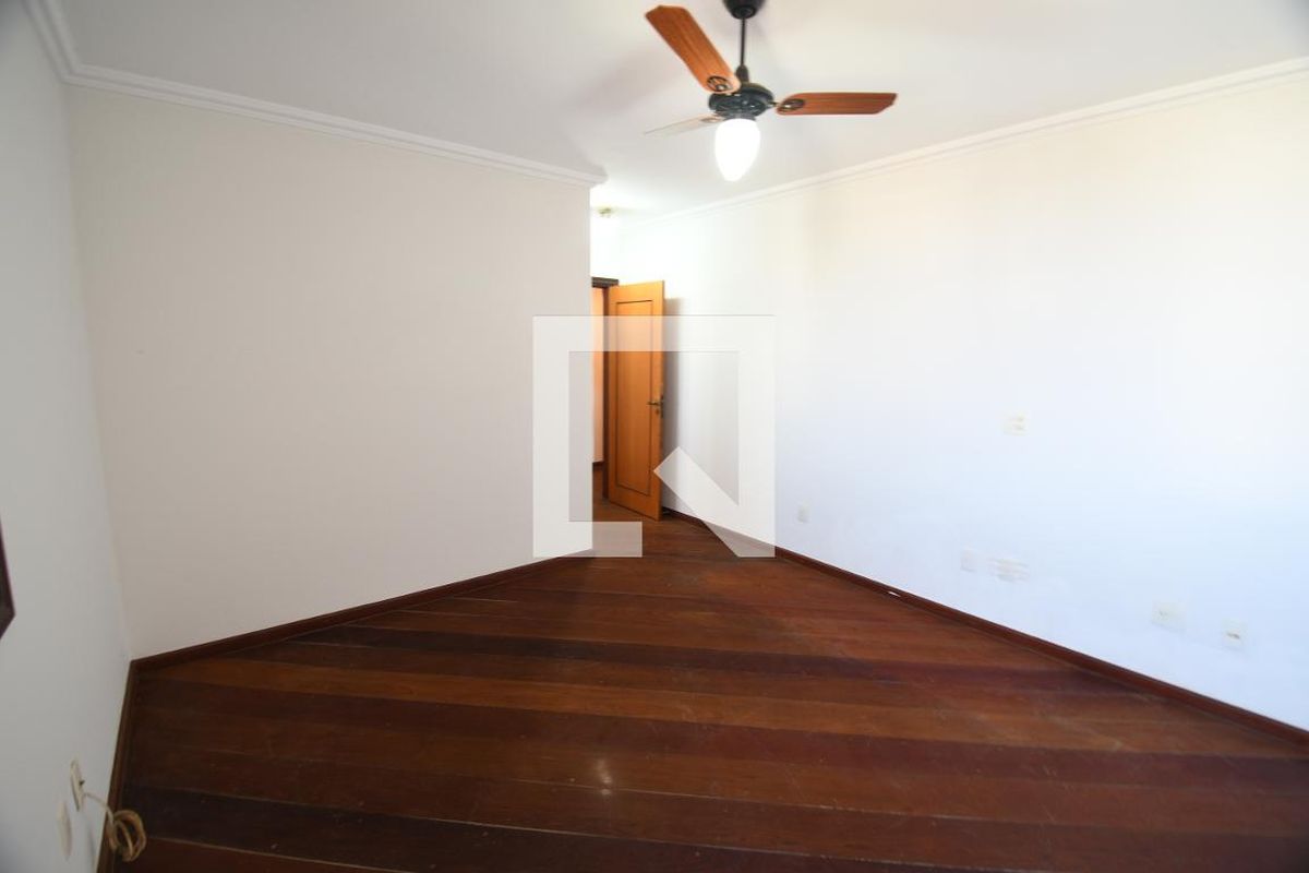 Casa à Venda - Lot. Alphaville Campinas, 4 Quartos,  604 m2 em , Campinas - sp | SoloBR