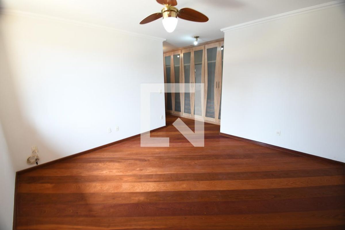 Casa à Venda - Lot. Alphaville Campinas, 4 Quartos,  604 m2 em , Campinas - sp | SoloBR