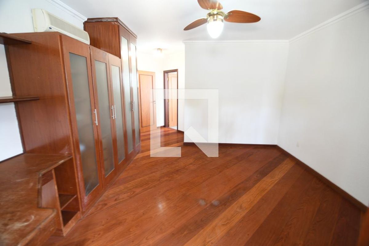 Casa à Venda - Lot. Alphaville Campinas, 4 Quartos,  604 m2 em , Campinas - sp | SoloBR