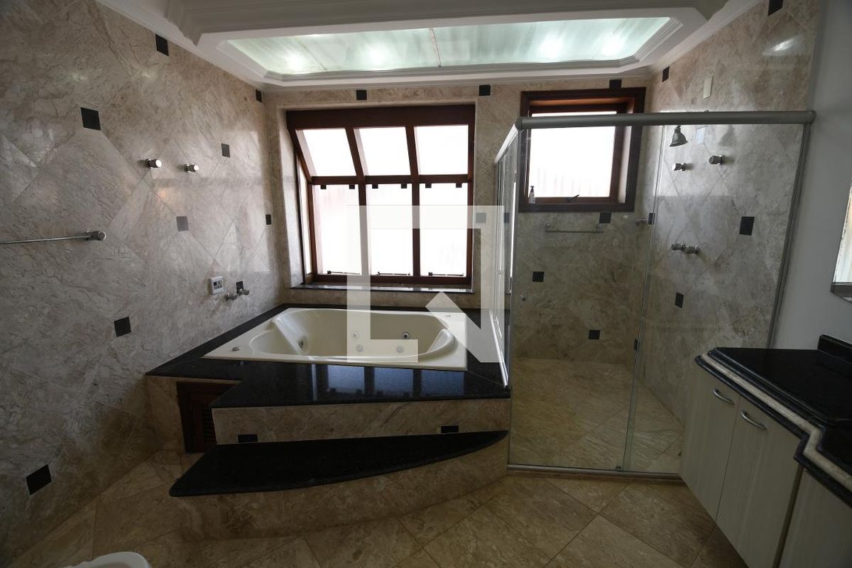 Casa à Venda - Lot. Alphaville Campinas, 4 Quartos,  604 m2 em , Campinas - sp | SoloBR