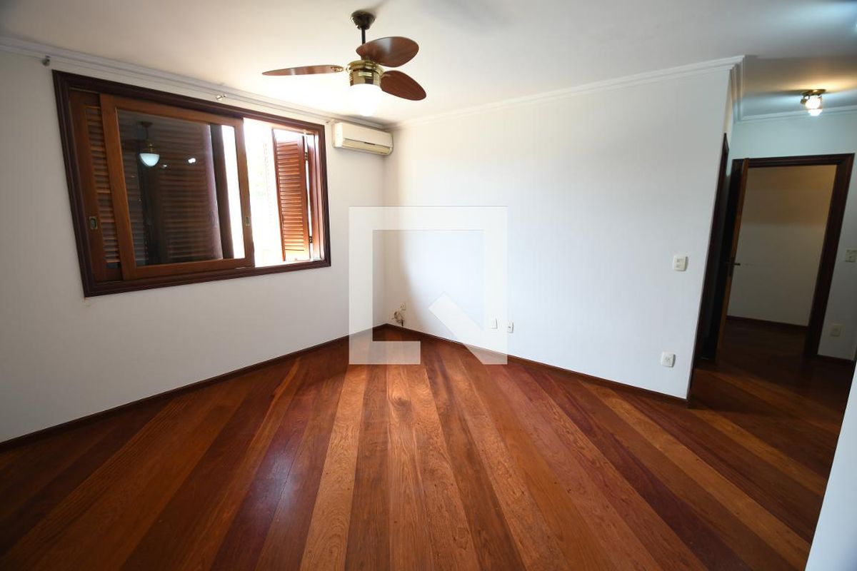 Casa à Venda - Lot. Alphaville Campinas, 4 Quartos,  604 m2 em , Campinas - sp | SoloBR