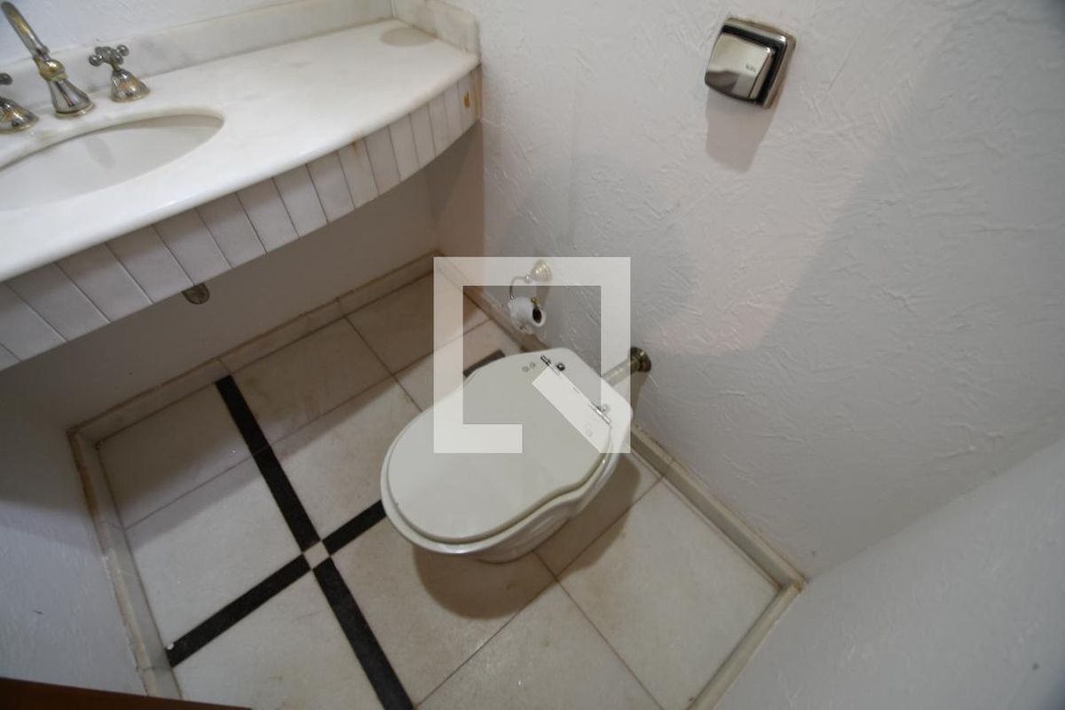 Casa à Venda - Lot. Alphaville Campinas, 4 Quartos,  604 m2 em , Campinas - sp | SoloBR