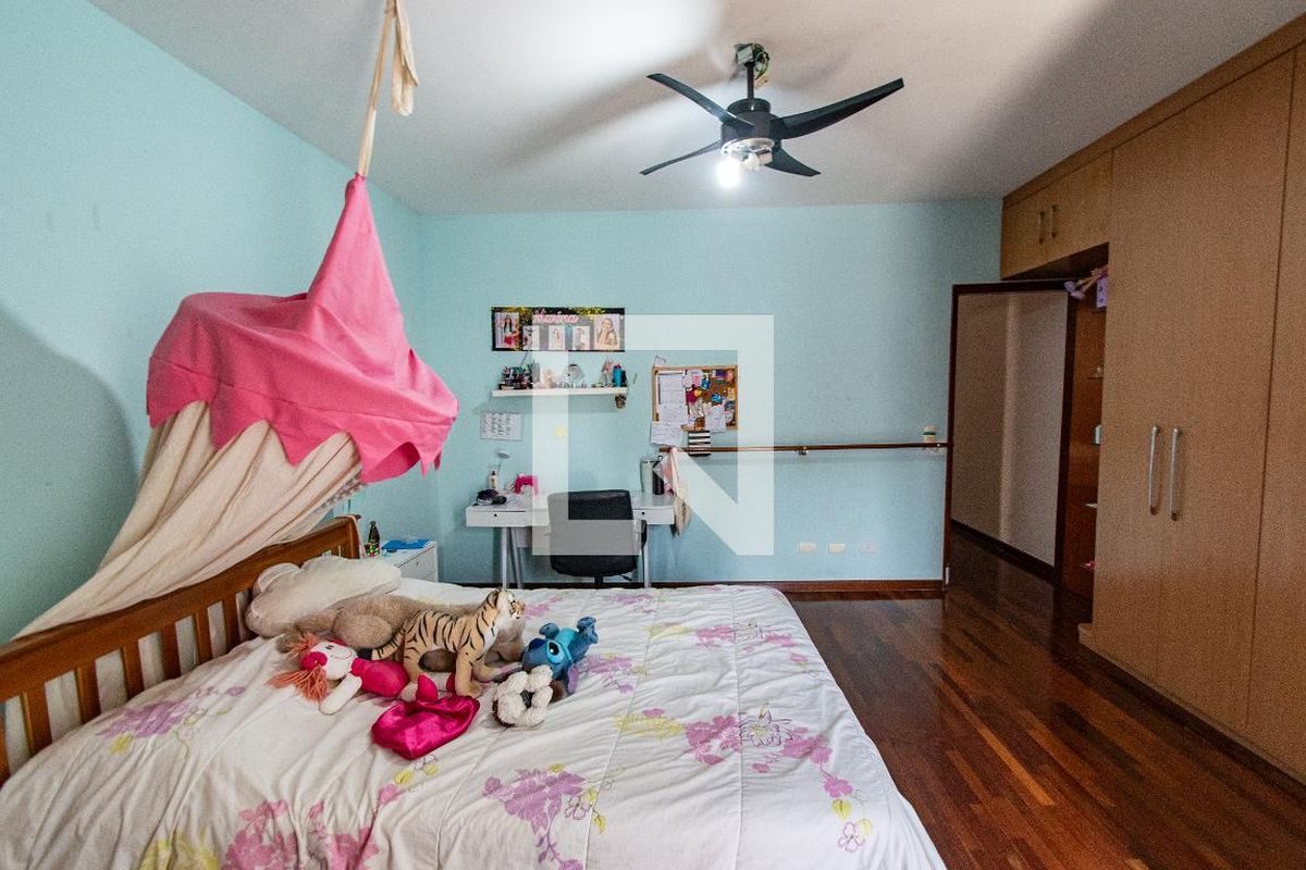 Casa, 3 quartos, 270 m² - Foto 23