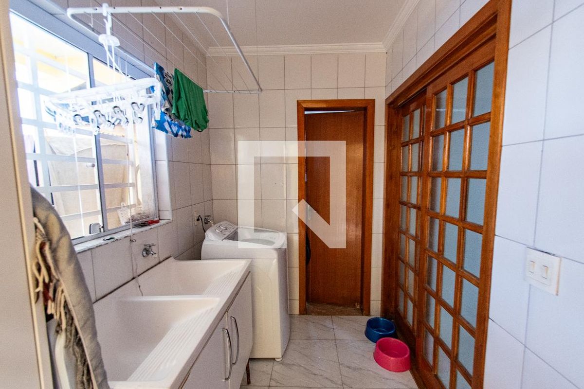 Casa, 3 quartos, 270 m² - Foto 107