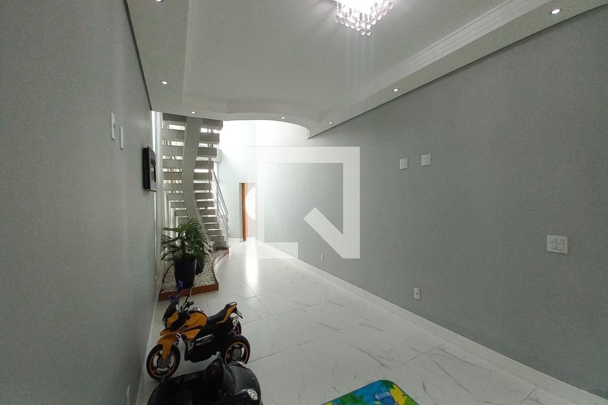 Casa à Venda - Swiss Park, 5 Quartos,  560 m2 em , Campinas - sp | SoloBR