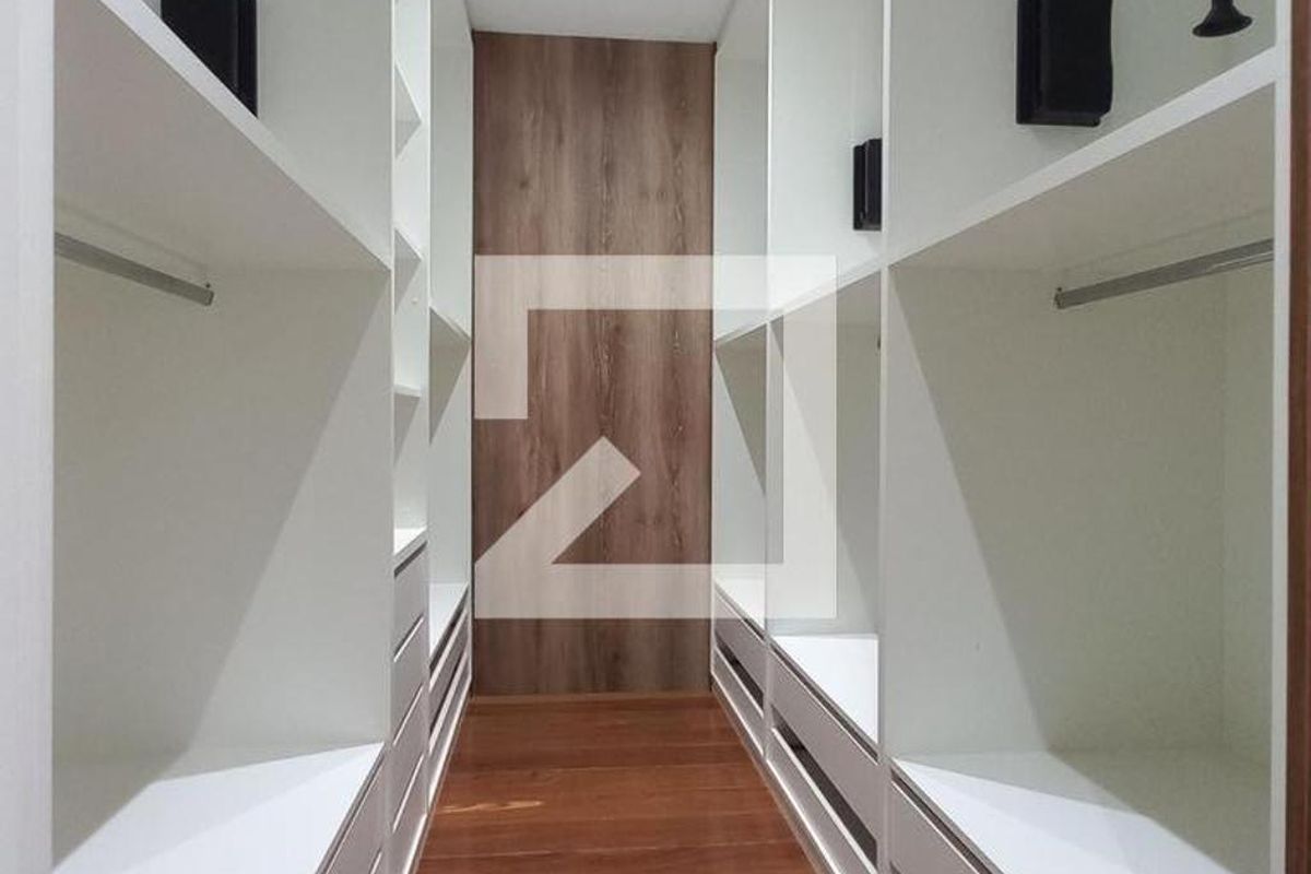 Casa à Venda - Swiss Park, 5 Quartos,  560 m2 em , Campinas - sp | SoloBR