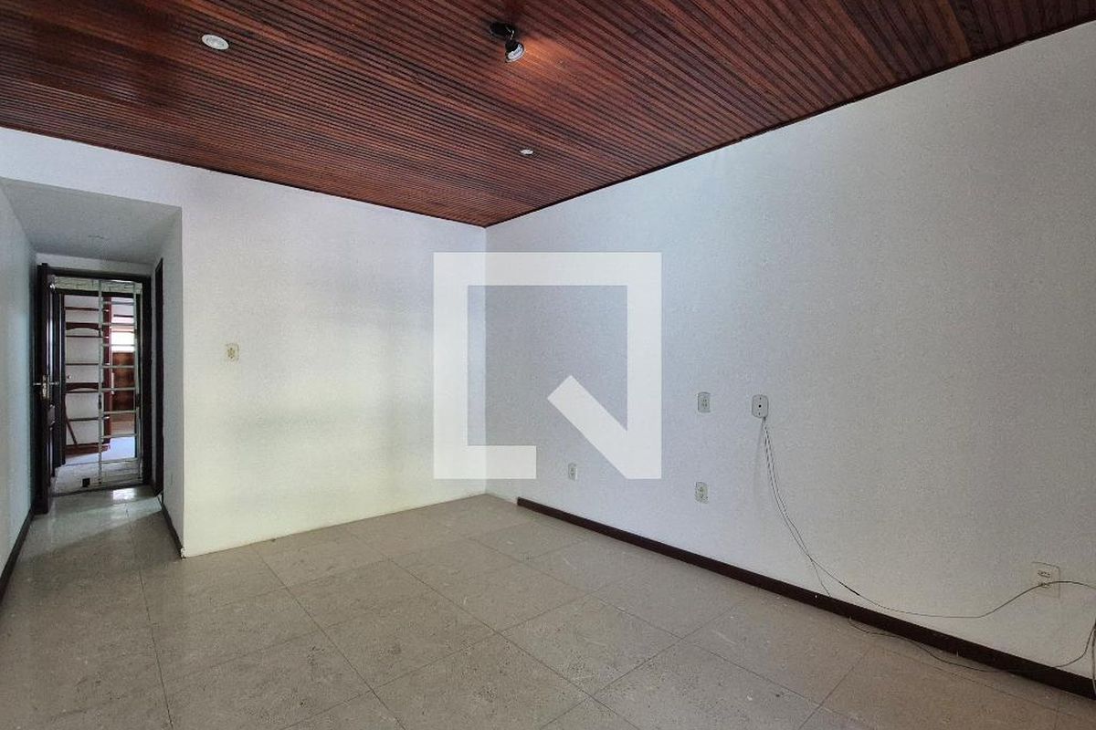 Casa, 3 quartos, 200 m² - Foto 38