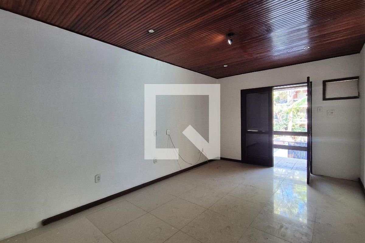Casa, 3 quartos, 200 m² - Foto 32
