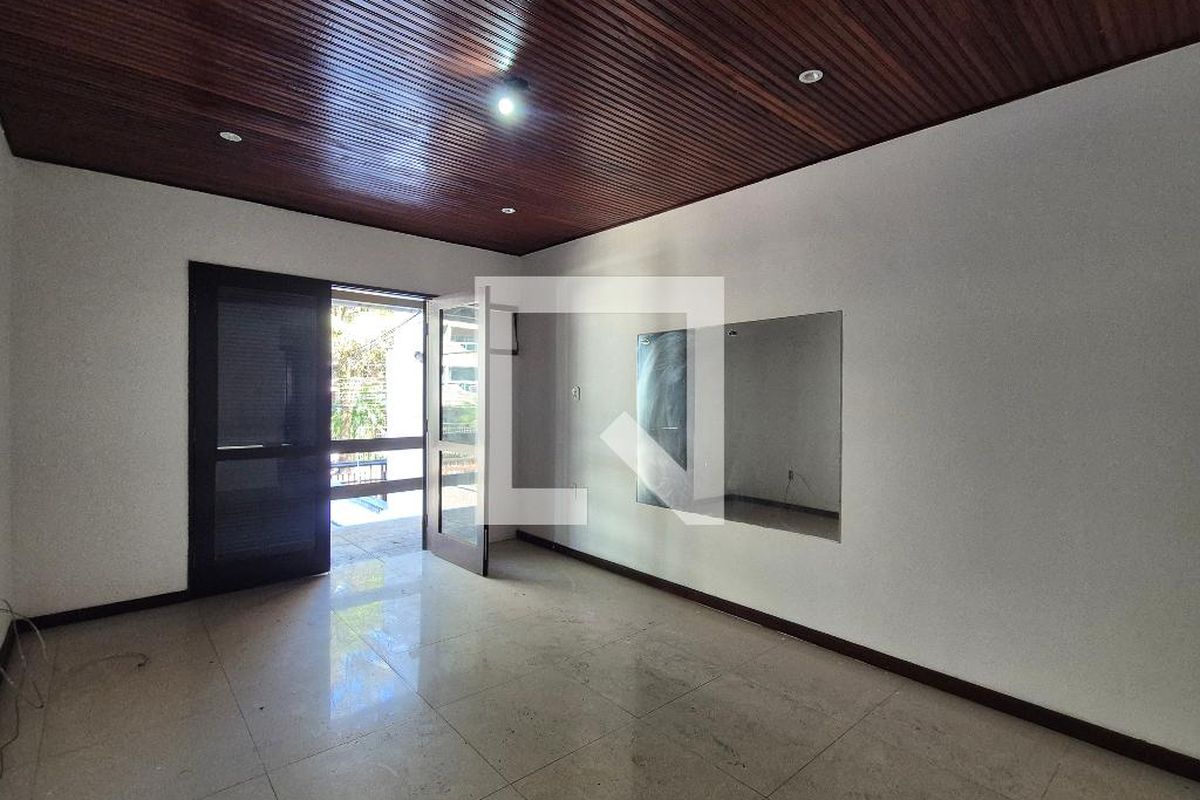 Casa, 3 quartos, 200 m² - Foto 34