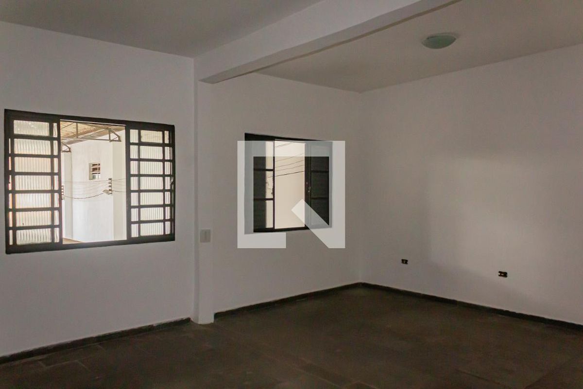 Casa, 1 quarto, 200 m² - Foto 13