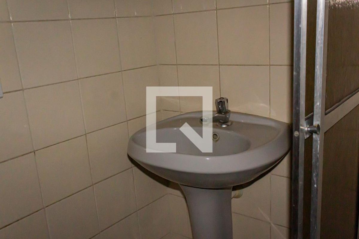 Casa, 1 quarto, 200 m² - Foto 33