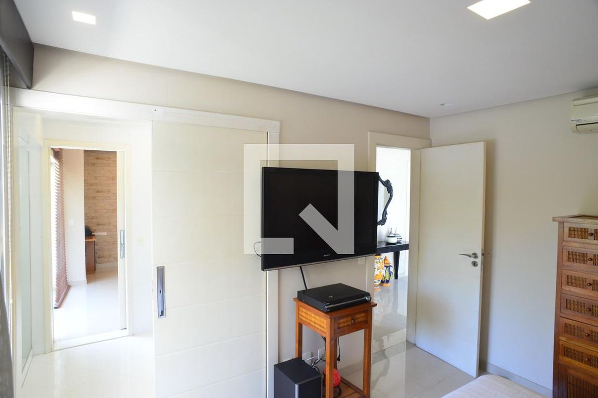 Casa, 5 quartos, 1370 m² - Foto 160