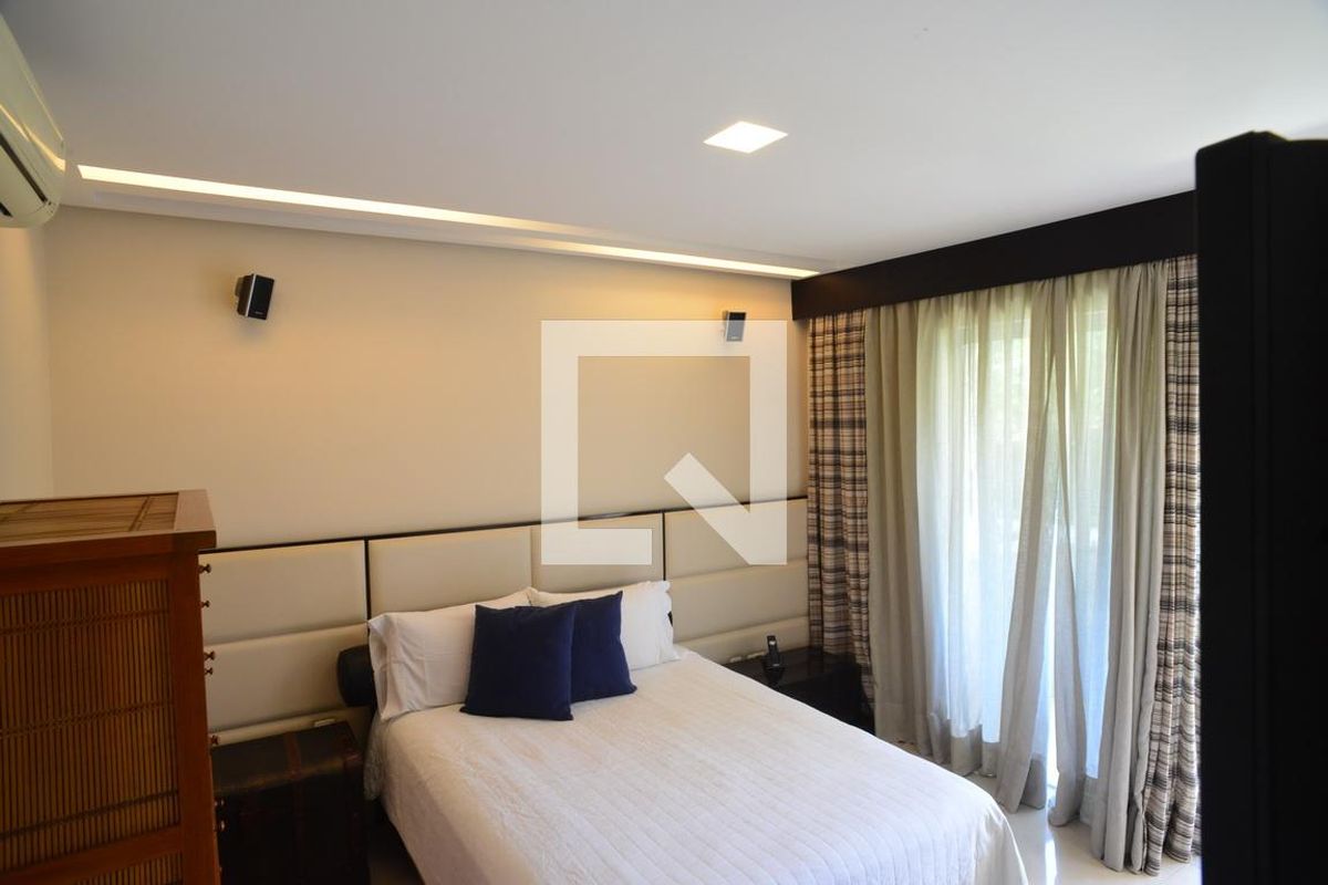 Casa, 5 quartos, 1370 m² - Foto 164