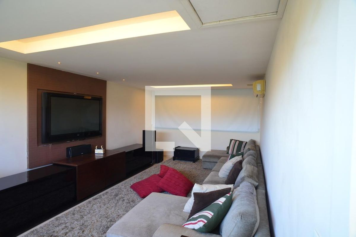 Casa, 5 quartos, 1370 m² - Foto 50