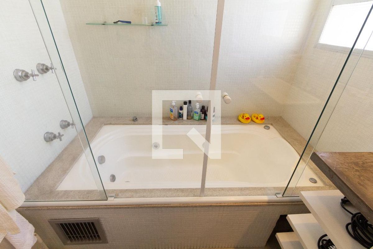 Apartamento, 3 quartos, 158 m² - Foto 48