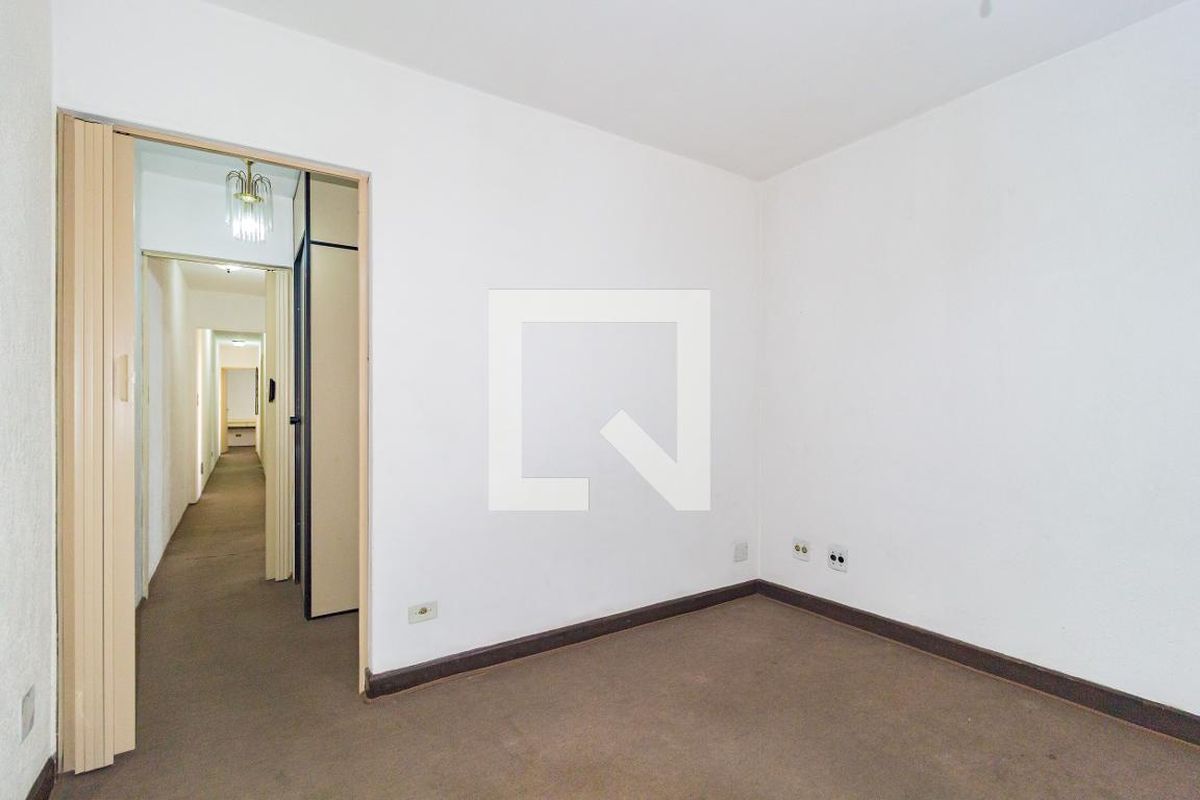 Casa, 8 quartos, 145 m² - Foto 2