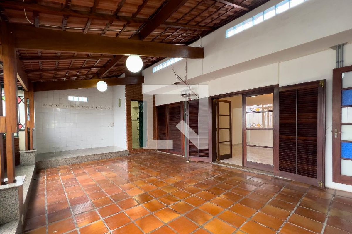 Casa, 4 quartos, 360 m² - Foto 8