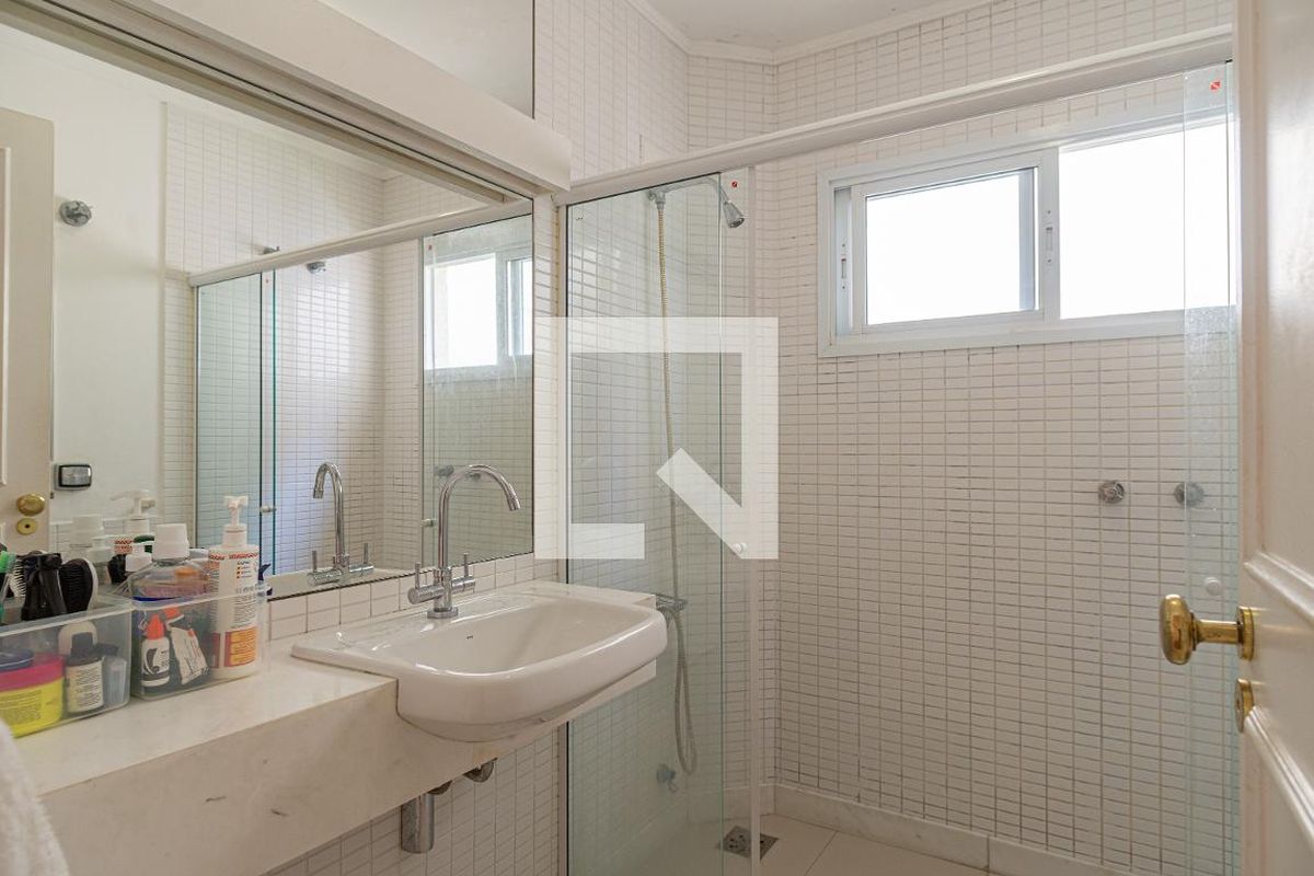 Apartamento, 3 quartos, 228 m² - Foto 85