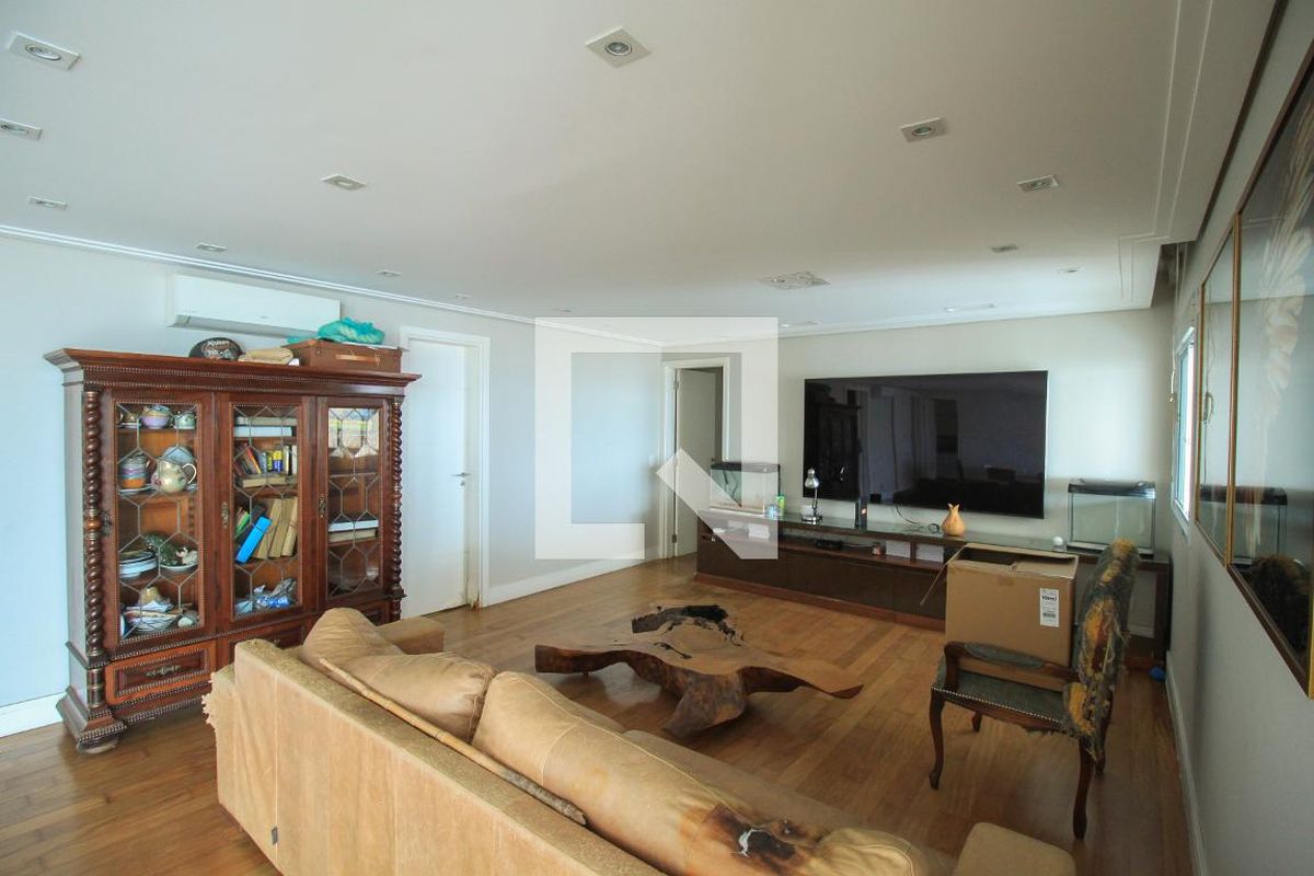 Apartamento, 3 quartos, 210 m² - Foto 2