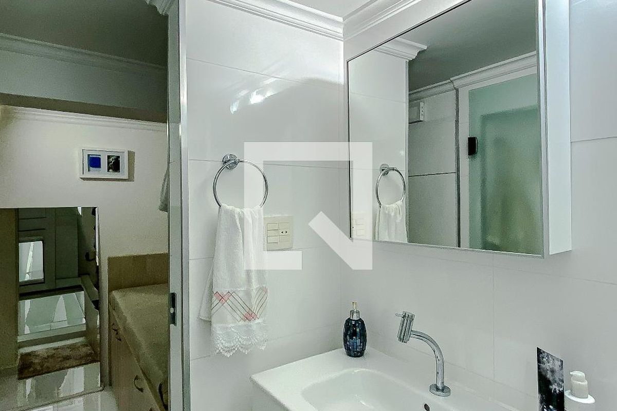 Casa, 4 quartos, 250 m² - Foto 38