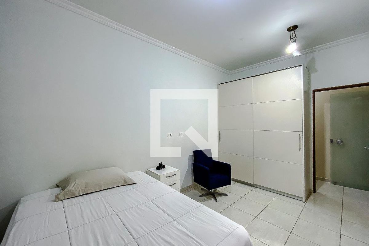 Casa, 4 quartos, 250 m² - Foto 13