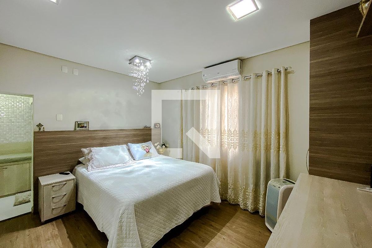Casa, 4 quartos, 250 m² - Foto 17