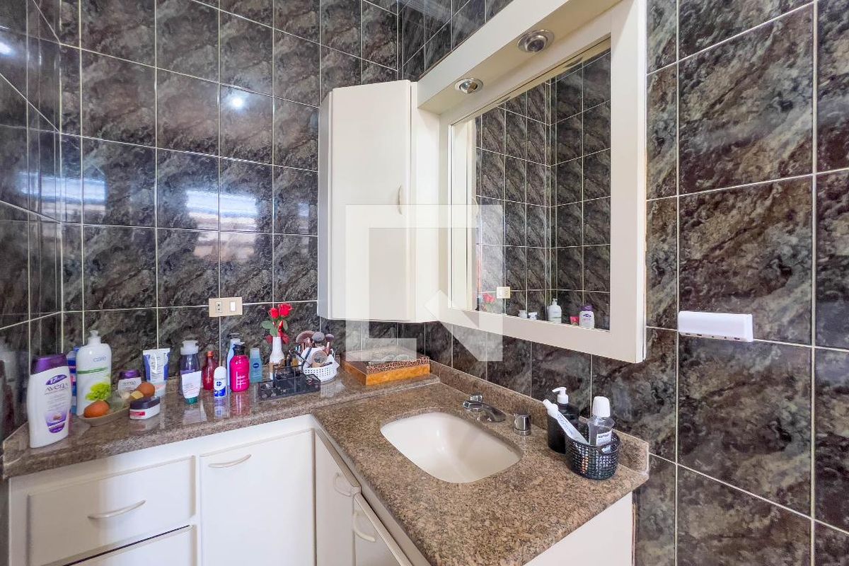 Casa, 4 quartos, 210 m² - Foto 54