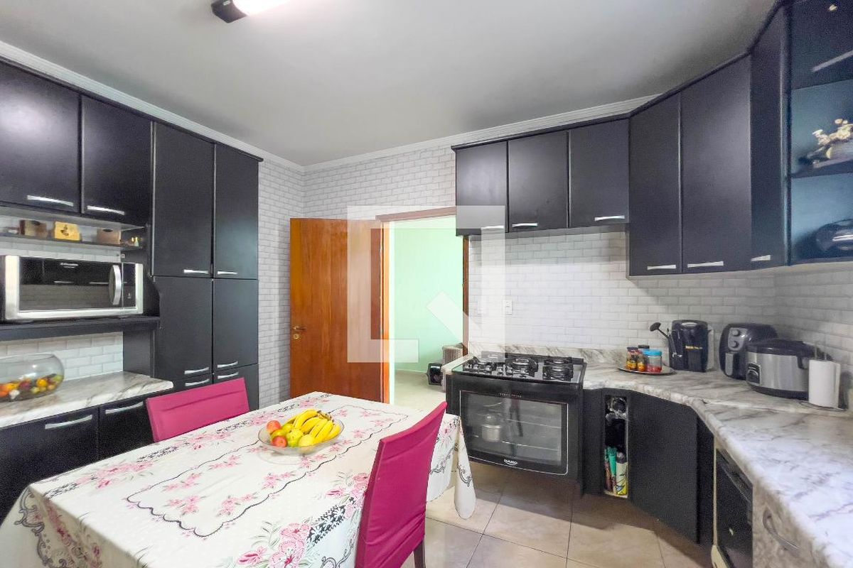 Casa, 4 quartos, 210 m² - Foto 84