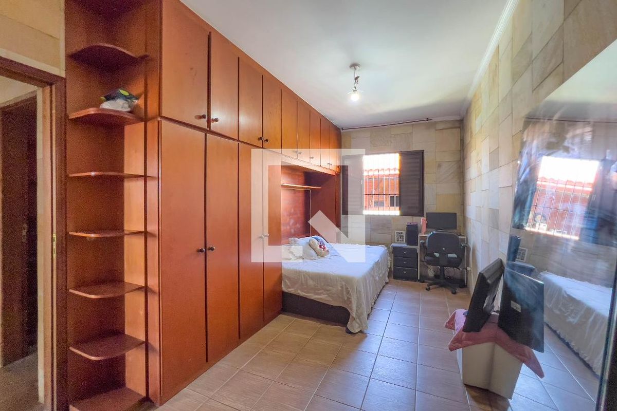 Casa, 4 quartos, 210 m² - Foto 40