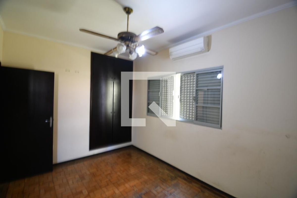 Casa à Venda - Jardim Chapadão, 3 Quartos,  220 m2 em , Campinas - sp | SoloBR