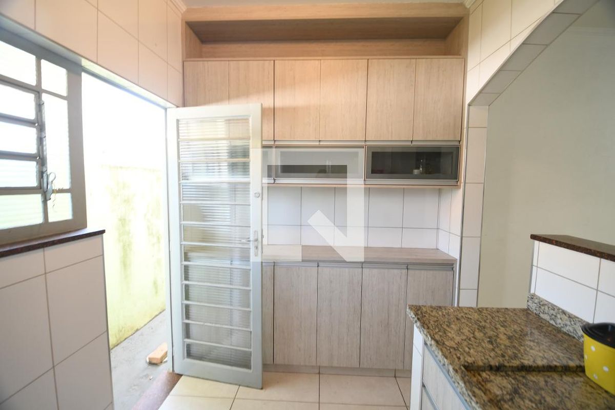 Casa à Venda - Jardim Chapadão, 3 Quartos,  220 m2 em , Campinas - sp | SoloBR