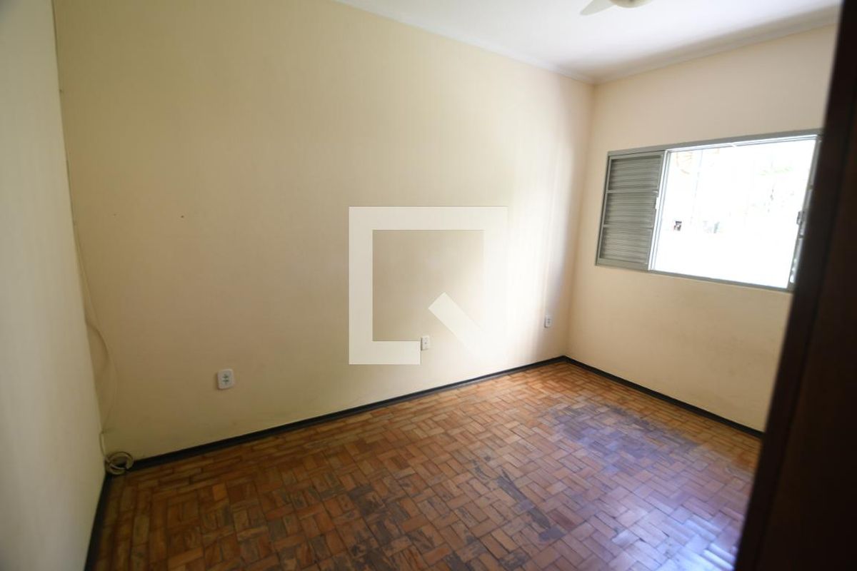 Casa à Venda - Jardim Chapadão, 3 Quartos,  220 m2 em , Campinas - sp | SoloBR