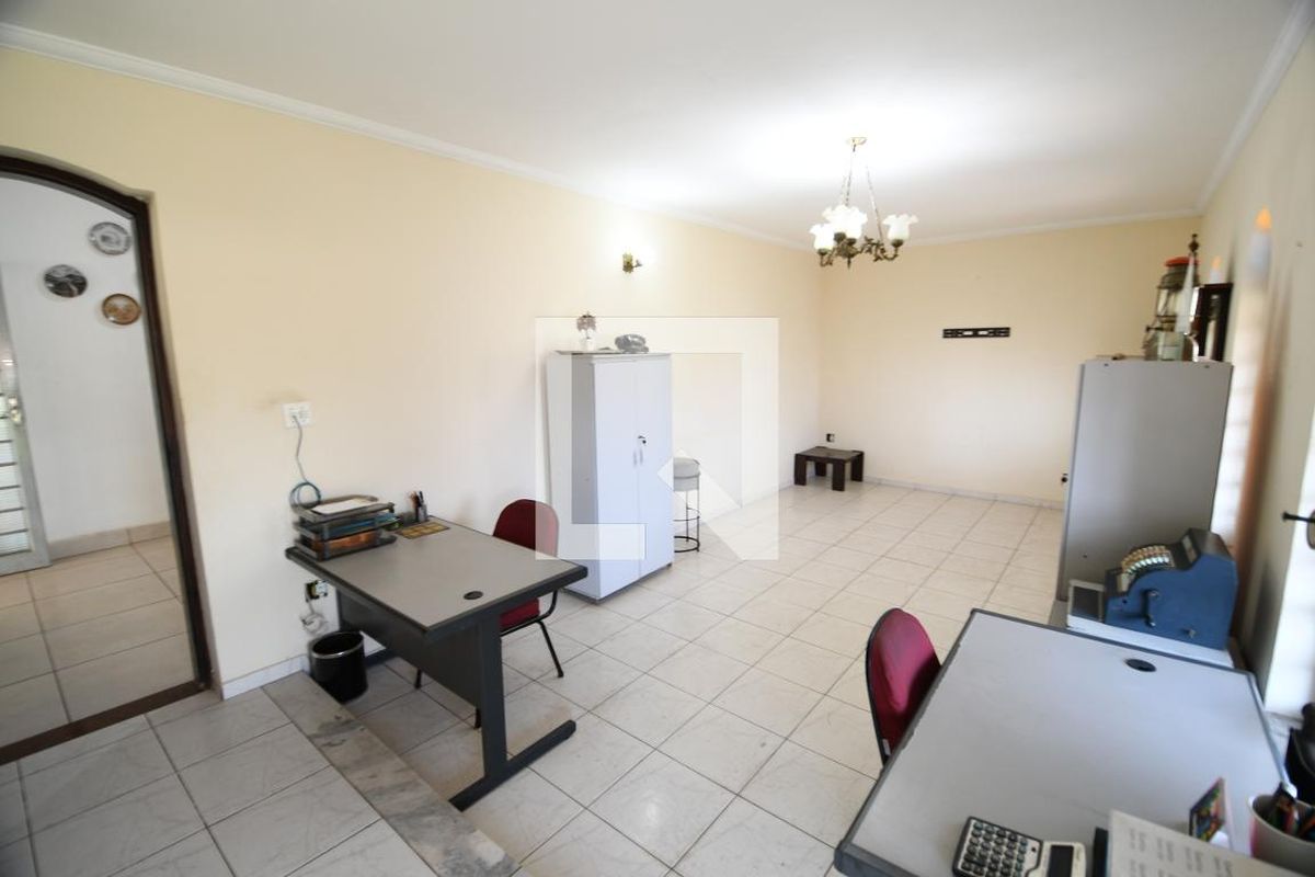 Casa à Venda - Jardim Chapadão, 3 Quartos,  220 m2 em , Campinas - sp | SoloBR