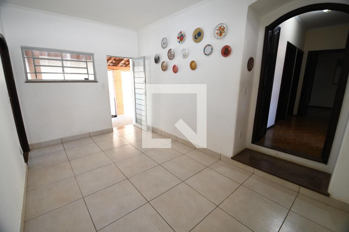 Casa à Venda - Jardim Chapadão, 3 Quartos,  220 m2 em , Campinas - sp | SoloBR