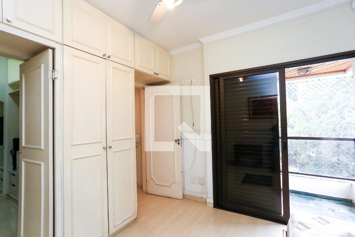 Apartamento, 3 quartos, 205 m² - Foto 125