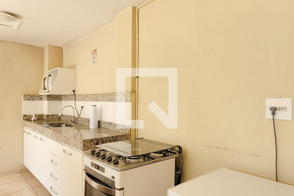 Apartamento à Venda - Mansões Santo Antônio, 3 Quartos,  140 m2 em , Campinas - sp | SoloBR
