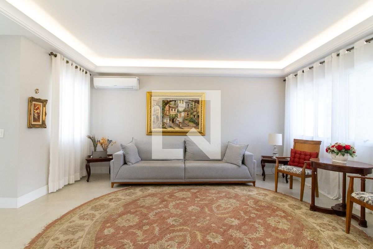 Casa à Venda - Lot. Alphaville Campinas, 4 Quartos,  380 m2 em , Campinas - sp | SoloBR