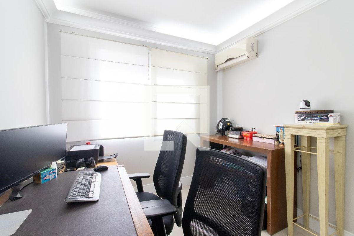 Casa à Venda - Lot. Alphaville Campinas, 4 Quartos,  380 m2 em , Campinas - sp | SoloBR
