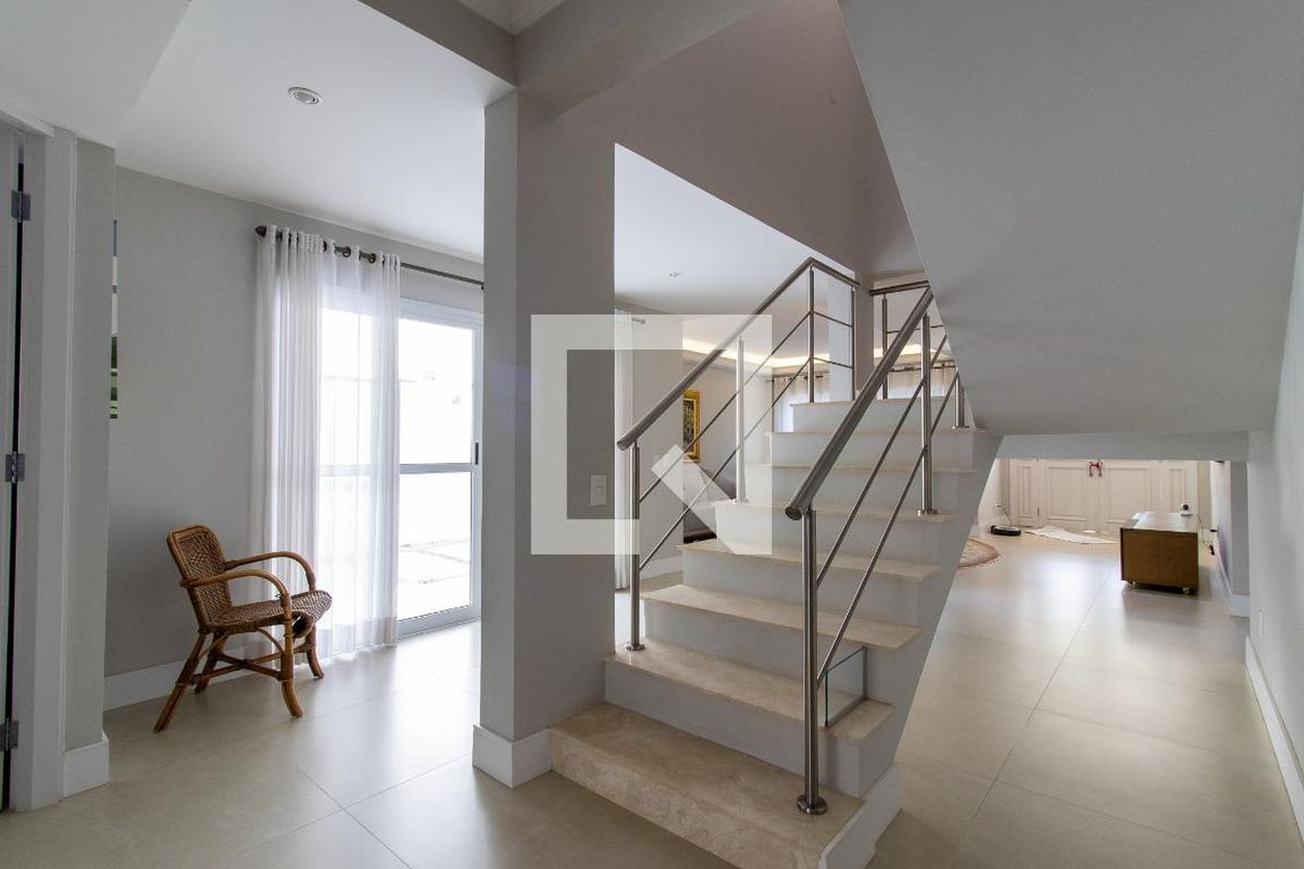 Casa à Venda - Lot. Alphaville Campinas, 4 Quartos,  380 m2 em , Campinas - sp | SoloBR