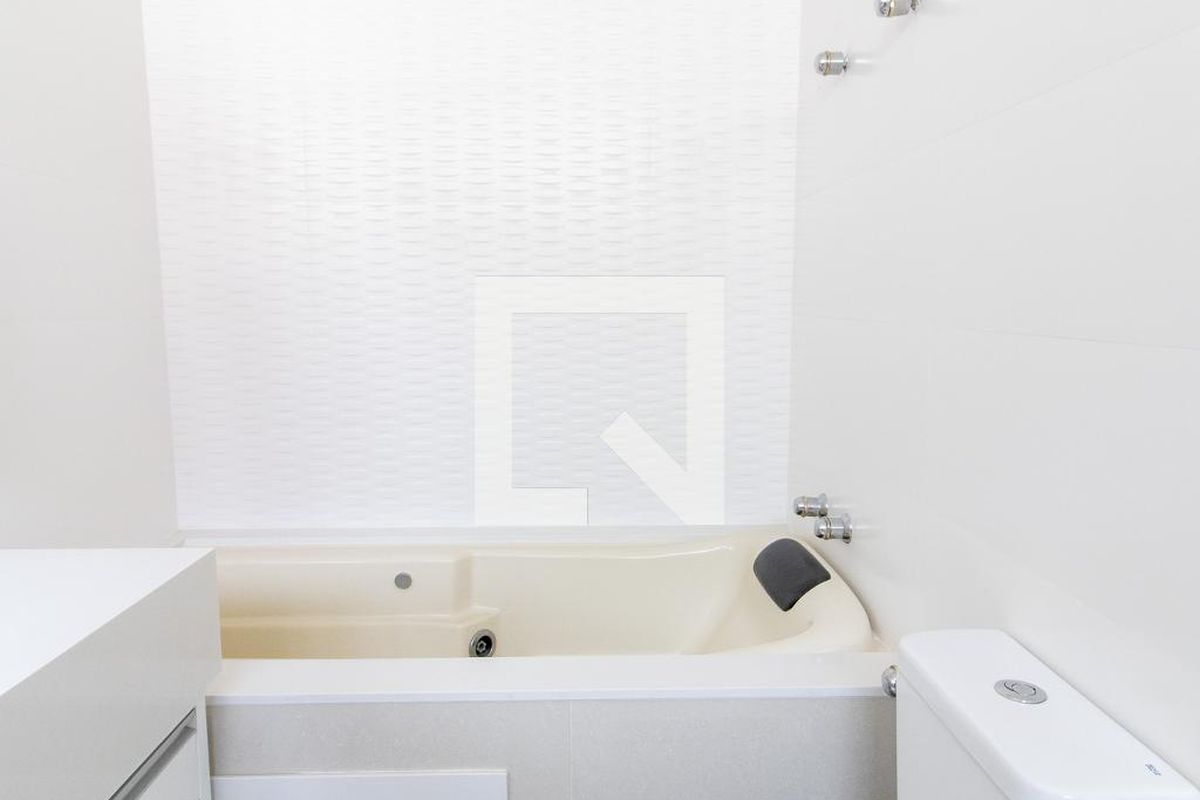 Casa à Venda - Lot. Alphaville Campinas, 4 Quartos,  380 m2 em , Campinas - sp | SoloBR